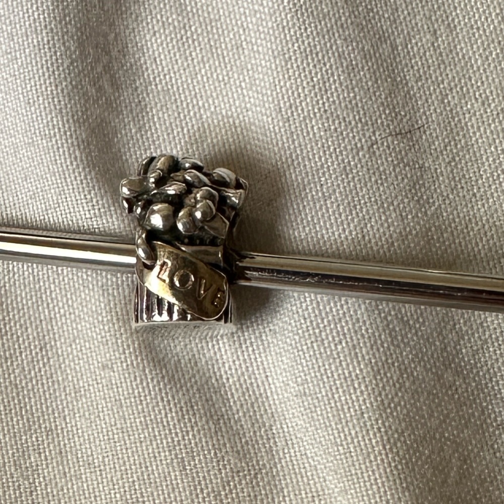 Authentic Pandora flower bouquet with gold plated